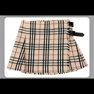 Burberry Kick Pleat Mini Skirt